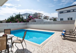 The Complete Guide to Renting Your Exclusive Holiday Villa in Protaras with Private Pool and Close to the Beach in Paralimni