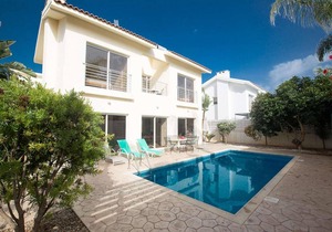 Villa ∙ 3 bedrooms ∙ 6 guests in Protaras