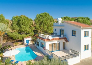 Villa Charoula Ena: Large Private Pool, A/C, WiFi in Poli Crysochous