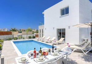 Villa Coral Bay in Peyia