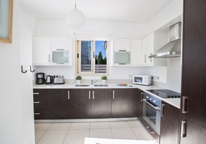 Villa Megan,modern 3bdr Villa,close To The Beach in Protaras