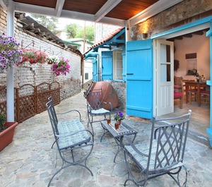 Kalopanayiotis Cottage 