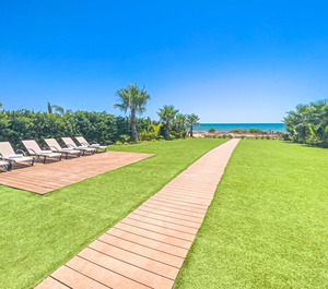 Serenity Seafront Villa 