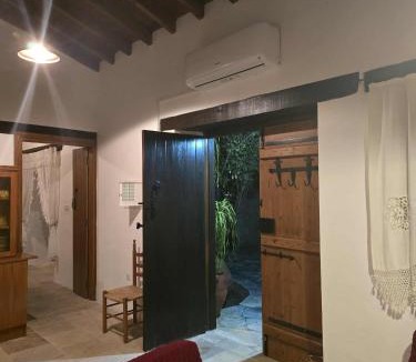 Lofou House | Οίκος Λόφου-oikos Lofou