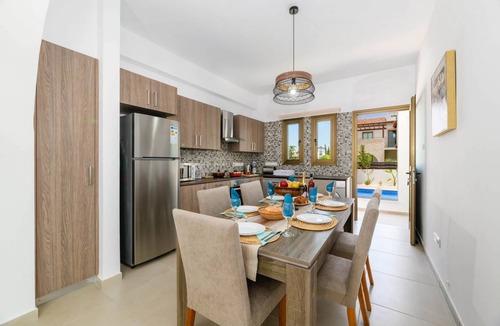 Ayia Thekla House | 140 m² Bungalow ∙ 3 bedrooms ∙ 6 guests