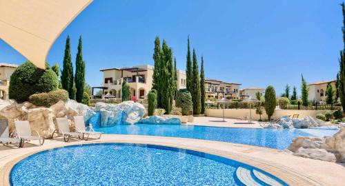 Aphrodite Hills Apartment | 2 bedroom Apartment Asulon with communal pools, Aphrodite Hills Resort