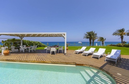 Pernera Villa | 250 m² Villa ∙ 4 bedrooms ∙ 8 guests