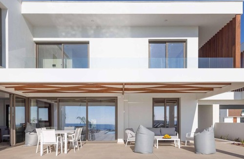 Softades Villa | 3 bed villa, gym, sauna, stunning views