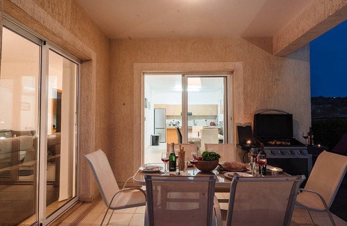 Tala Villa | 3 Bedroom Villa with Private Pool and Free Car