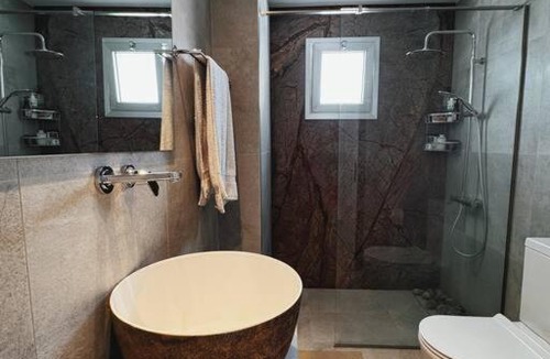 Agios Athanasios Apartment | 3 Br Penthouse Jacuzzi Seaview