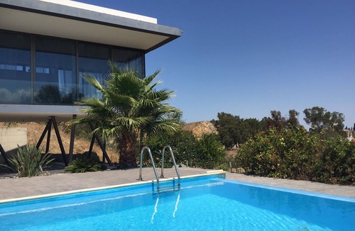 Deftera Villa | 4 bed secluded family home, large garden, private Pool, Near Nicosia