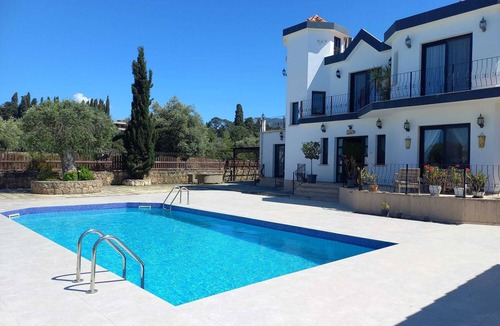 Zeytinlik Villa | 4 bedroom, spacious villa with private pool and large garden, close to Bellapais
