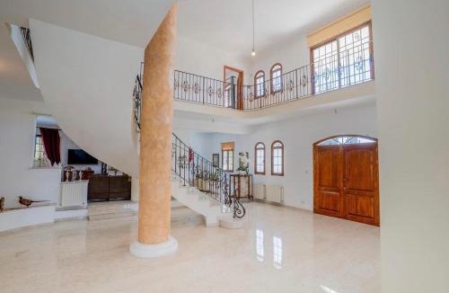 Pyrga Villa | Aέναη