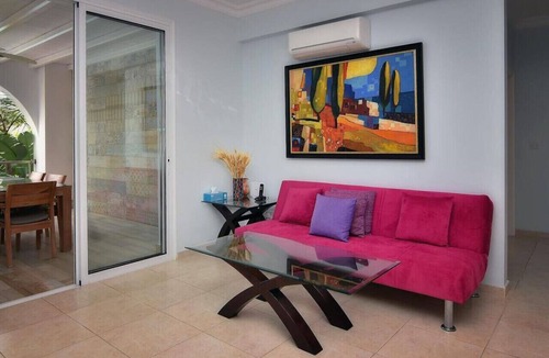 Latchi House | A 3 bedroom tropical villa within 1 minute walk to the beach!