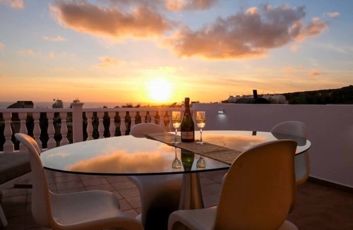 Peyia Town Apartment | A beautiful 2 bedroom apartment with sea views and hot tub .