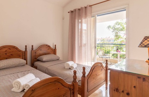 Paphos House | A villa in Paphos, close to the centre, harbour and Kings Avenue Mall!