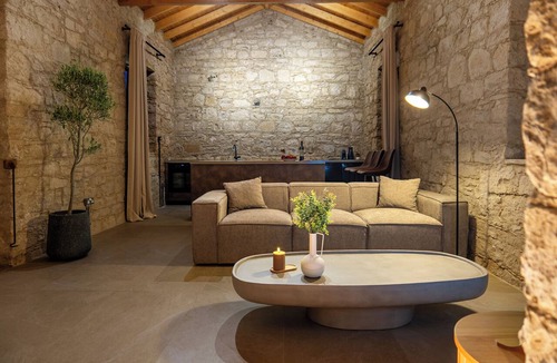 Pano Arodhes Cottage | Aetherial Cozy 1-bedroom cottage in peaceful Choulou with AC