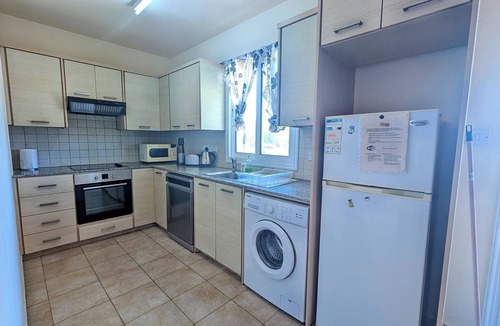 Kapparis Apartment | Aigli flat: A spacious, tranquil flat close to the beach, overlooking the pool.