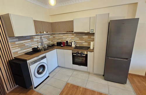 Lykabittos Apartment | Alasia Modern 2BR Apt Balcony Near Nicosia Center