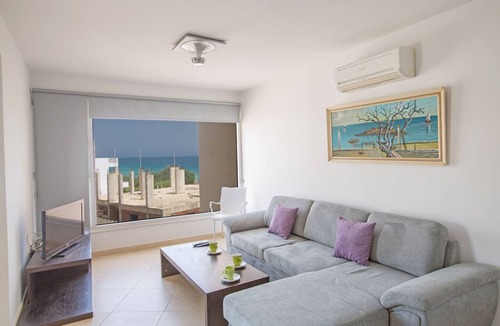 Protaras Cottage | An apartment that sleeps 6 guests in 3 bedrooms