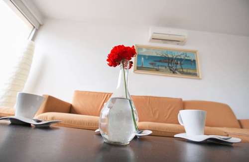 Protaras Cottage | An apartment that sleeps 6 guests in 3 bedrooms