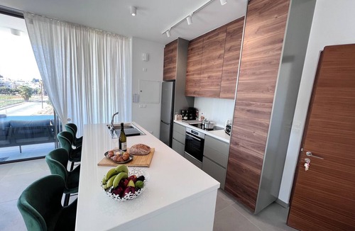 Limassol Apartment | Apartment/NearCasinoPort/GolfClub/Tennis AcademyMall/&Football Stadium.