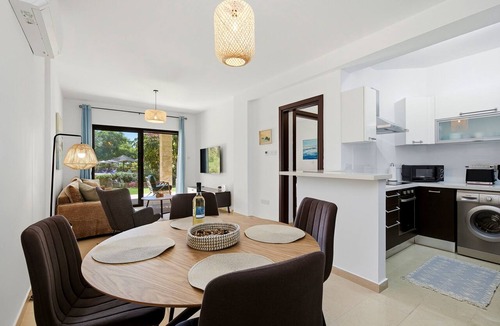 Universal Apartment | Aphrodite Gardens - Pool View Garden Apartment