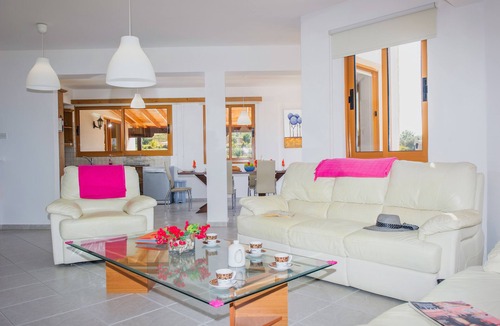 Argaka Villa | Argaka Tourist Beach Location - 3 Bed Villa - Amazing Sea Views