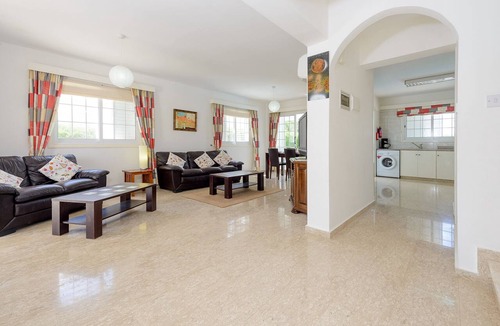 Ayia Napa Villa | Ayia Napa Holiday Villa MA3 - a villa that sleeps 8 guests in 4 bedrooms