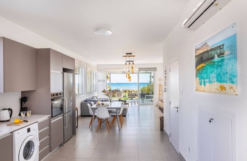 Ayia Thekla Villa | Ayia Thekla Seafront Villa Dagi