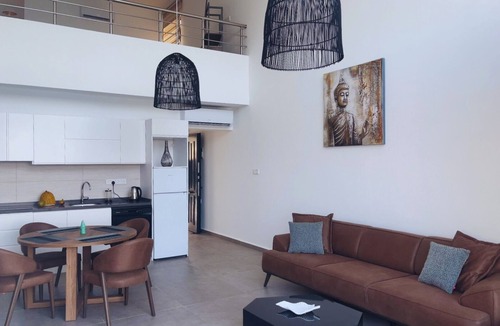 Kucukerenkoy Apartment | "Azure Pearl" Oceanfront Loft Apartment · Spacious Rooftop Terrace & Pool