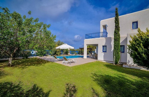 Agios Georgios Pegeias Apartment | Azzurro Holiday Villas Peyia