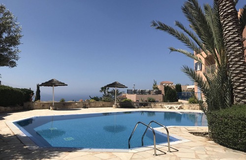 Tala Apartment | Beautiful 2 bedroom apartment in a wonderful spot with stunning views.