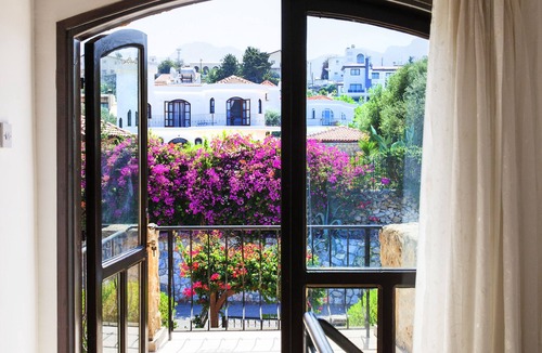 Catalkoy Villa | Beautiful 3 bedroom traditional Villa with Private Pool, Sea and Mountains View