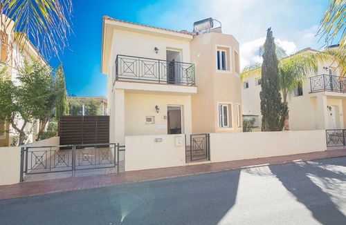 Pernera Villa | Beautiful 5 Star Holiday Villa in a Prime Location in Protaras