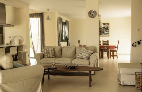 Anarita Villa | BELLEVUE VILLA. Completely private 3-bedroom villa with pool, gardens & orchard.