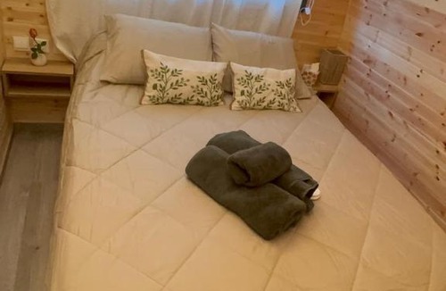 Latchi Ski Chalet | Casa Leandro glamping wooden tiny house