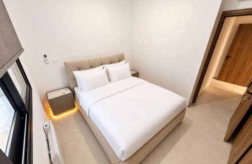 Lakatamia Apartment | Cecilia Suite #201 - 2BDR - 24/7 Concierge