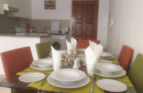 Peyia Town Apartment | centre of Peyia village, 2 Bedrooms, communal Pool, Patio/garden, BBQ free wifi