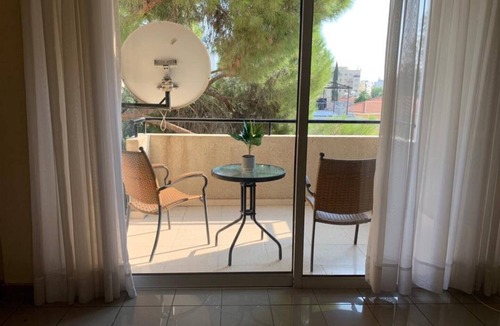 Egkomi Apartment | Charming 3-bedroom apartment with AC, WiFi in delightful Egkomi Lefkosias