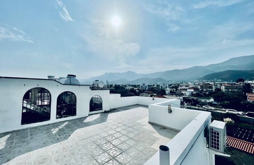 Karavas House | Charming 3-bedroom apartment with WiFi, AC; 15 mins from the fab Kyrenia Harbour