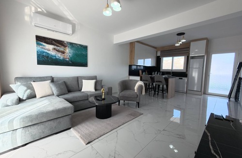 Bogaz Apartment | Chic Sunset Suita