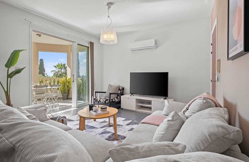 Konia Apartment | Comfy Cove Residence by Nomads