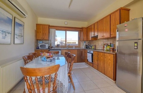 Pernera Villa | Comfy, Spacious 3 Bedroom Villa with Large Private Pool can Sleep 8