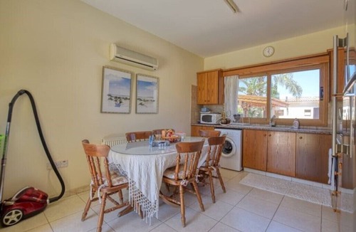 Pernera Villa | Comfy, Spacious 3 Bedroom Villa with Large Private Pool can Sleep 8