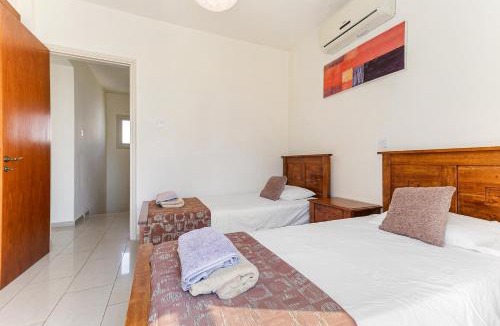 Pegeia Villa | Coral Bay Villa - Sleeps 6 - Pool - Parking