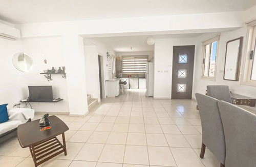 Kapparis Cottage | Cosy beach retreat,with a private pool; 5 minute walk to Kapparis sandy beach