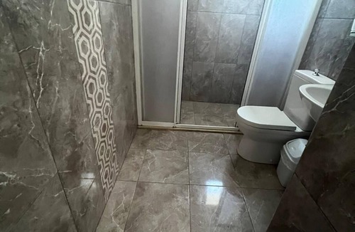 Trikomo Apartment | Cozy 1-bedroom apartment in Iskele with WiFi, AC, pool and restaurant