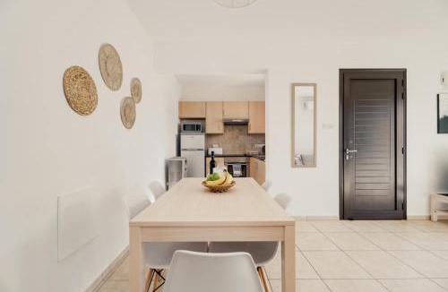 Kapparis Apartment | Cozy 2 Bedroom Family Apartment with Pool