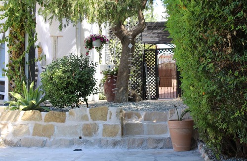 Peyia Town House | Cozy modern cottage -2 Bedroom. & Private Pool-5min to Coral Bay